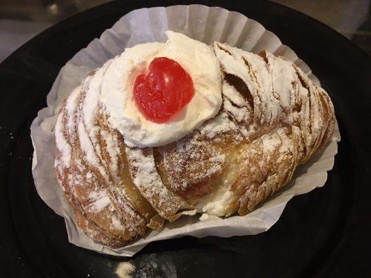 Sfogliatella