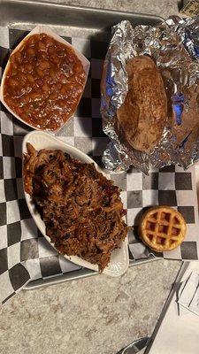 Pulled pork dinner, tall draught from a Columbus brewer, and a pig ;-)