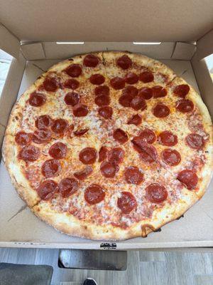 Pepperoni 18" pizza