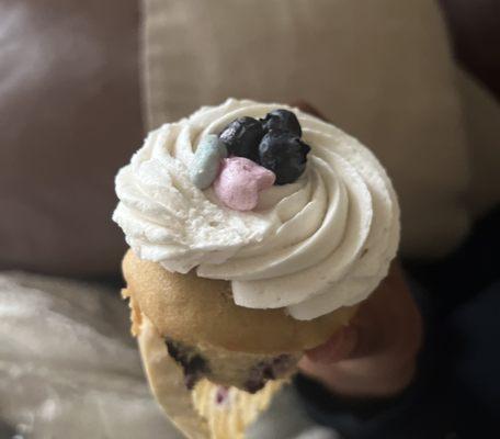 Blueberry cupcake