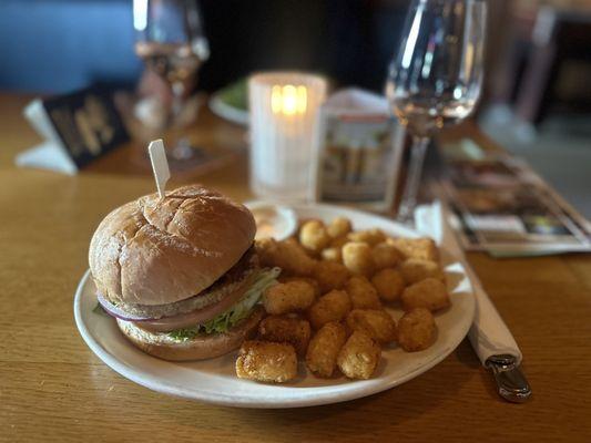 Veggie burger w/Cajun tots