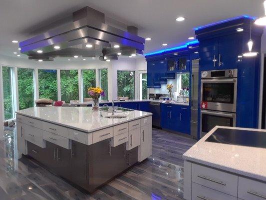 Contemporary Kitchen