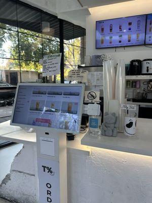 Self ordering kiosk