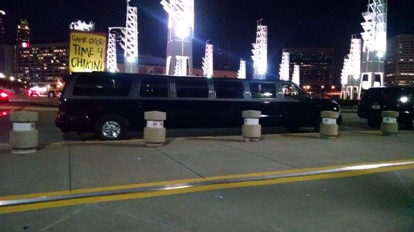 14 passenger SUV LIMO