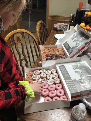 YUMMY MINI DONUTS!