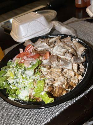 Bylo mix plate (gyro, chicken, salad, rice, tomato, white sauce