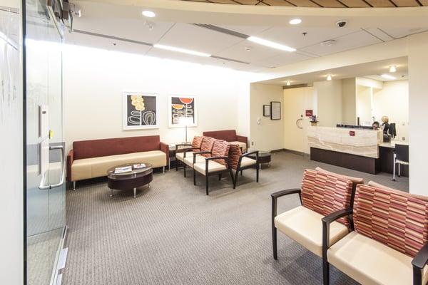 Keck Medicine of USC - Pasadena, located at 625 S. Fair Oaks Ave, Pasadena, CA 91105, waiting area