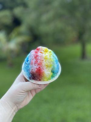 Follow the Rainbow To Aloha Ice. #AlohaIce #ShaveIce #RainbowIce #Fluffy #Snow # Desert #HawaiianStyle