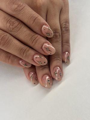 Nail art and nail designs Chrome nails  Gems  Bling nails