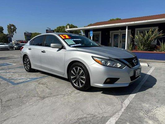 2017 NISSAN ALTIMA! CALL US AT (562) 696 -1222