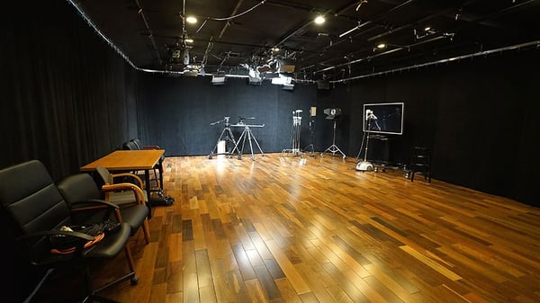 Black Curtain - Studio 253 NYC @ E.C. Pro Video Systems