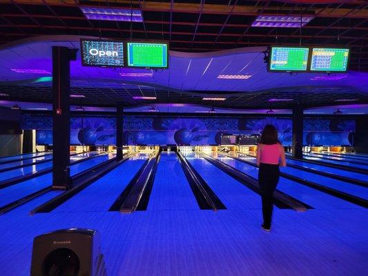 Strike Ten Lanes & Lounge