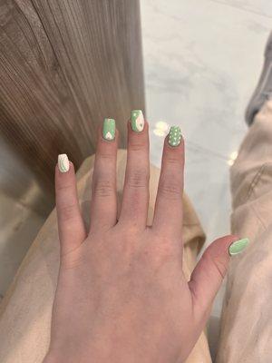 nails