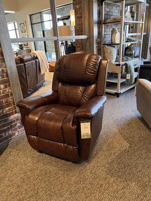 Stratus recliner $1899 April 2022