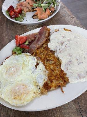 Biscuits & gravy $16.99