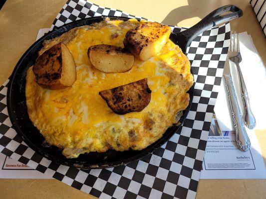 Big Texan Skillet is HUGE