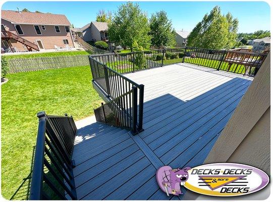 Durability meets design! This composite deck is ready for years of enjoyment.