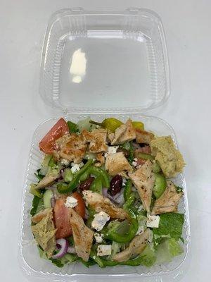 Greek salad with grilled chicken