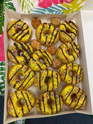 Custom "Pineapple" donut order