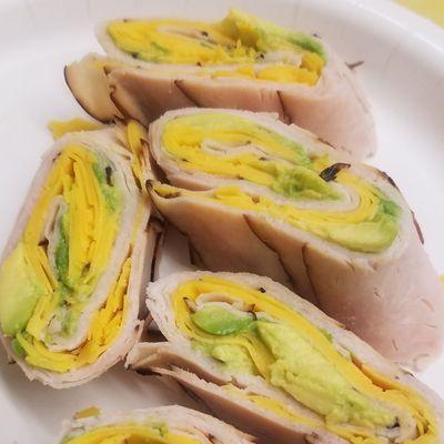 Turkey cheddar roll up w/avacado