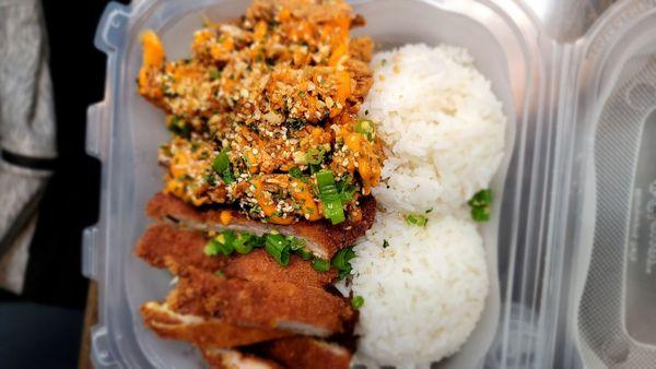 Mixed plate with Chicken Katsu and Mochico fried chicken. Taste great!