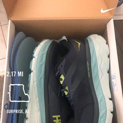 HOKA 6 running shoes