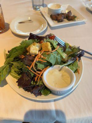 Salad with blue cheese