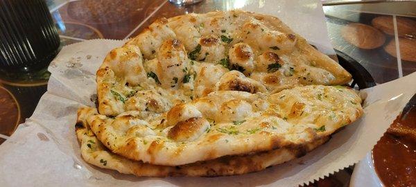 Garlic naan (2 orders)