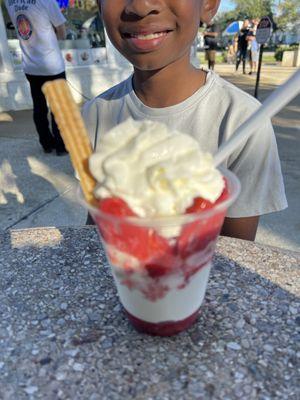 Strawberry delight with vanilla ice cream, strawberries and whip cream.