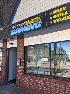 Storefront on Carleton Ave. in Islip Terrace