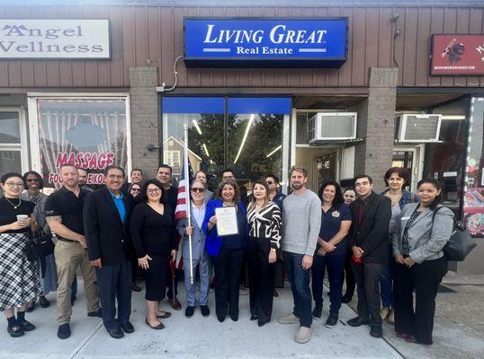 Ribbon Cutting and official opening day. Fair Lawn Mayor and some local dignitaries come to celebrate with us.