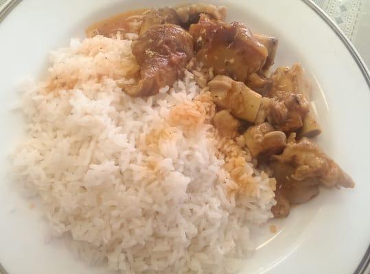 Patitas de Cerdo Guisado (Pig Feet in Caribbean Sauce) $10