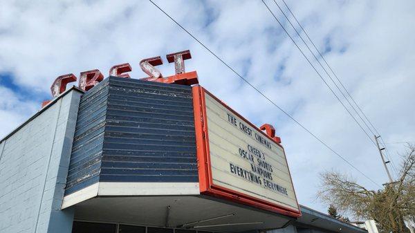 Landmarks Crest Cinema Center