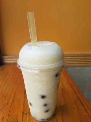 Banana smoothie with tapioca.