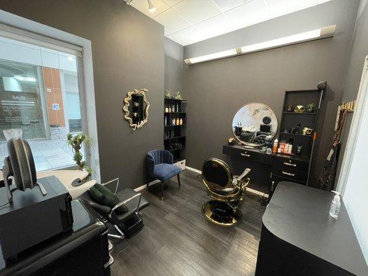 This is a full service suite offering a variety of Men and Women cuts, custom color, custom fades, beard trims/shaves and facial waxing.