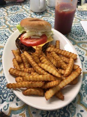 Cheeseburger and small fries