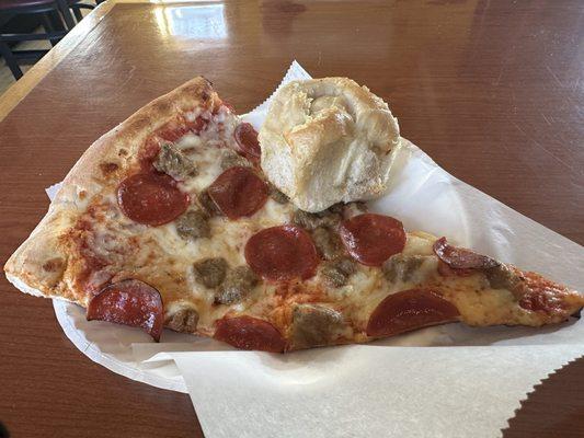 Pepperoni slice