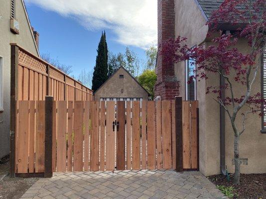 Driveway Fence and gate (front)