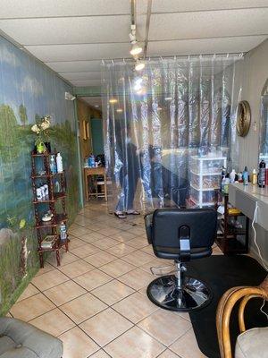 Salon & Boutique