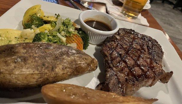 Ribeye with baked potato (toppings were served on the side)