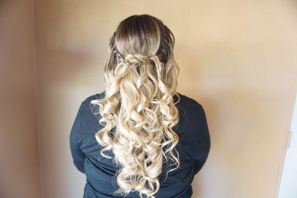 Romantics curls with a waterfall braid