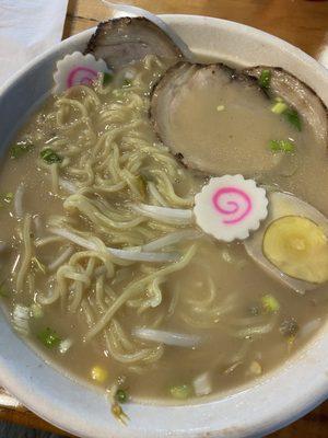 Tonkotsu pork ramen