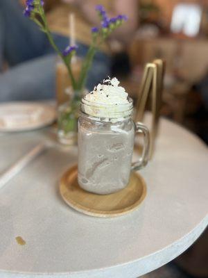 Oreo cookie blended drink