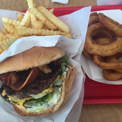 Super Bacon Cheeseburger Combo w added Onion Rings