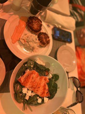 Spinach salmon salad and crab cake