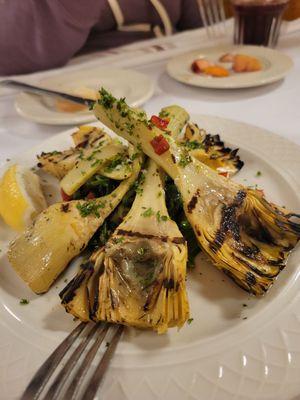 Grilled artichoke