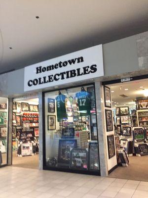 Hometown Collectibles of North Attleborough -- Emerald Square Mall : 999 Washington Street / Route 1, North Attleborough          Storefront