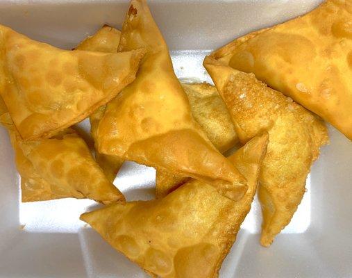 Cream cheese wontons