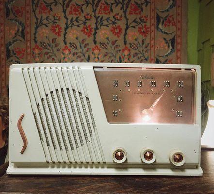 Functional 1950's radio