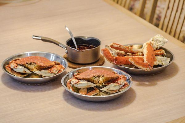 Dungeness Crabs and King Crab Legs with Homemade Sauce